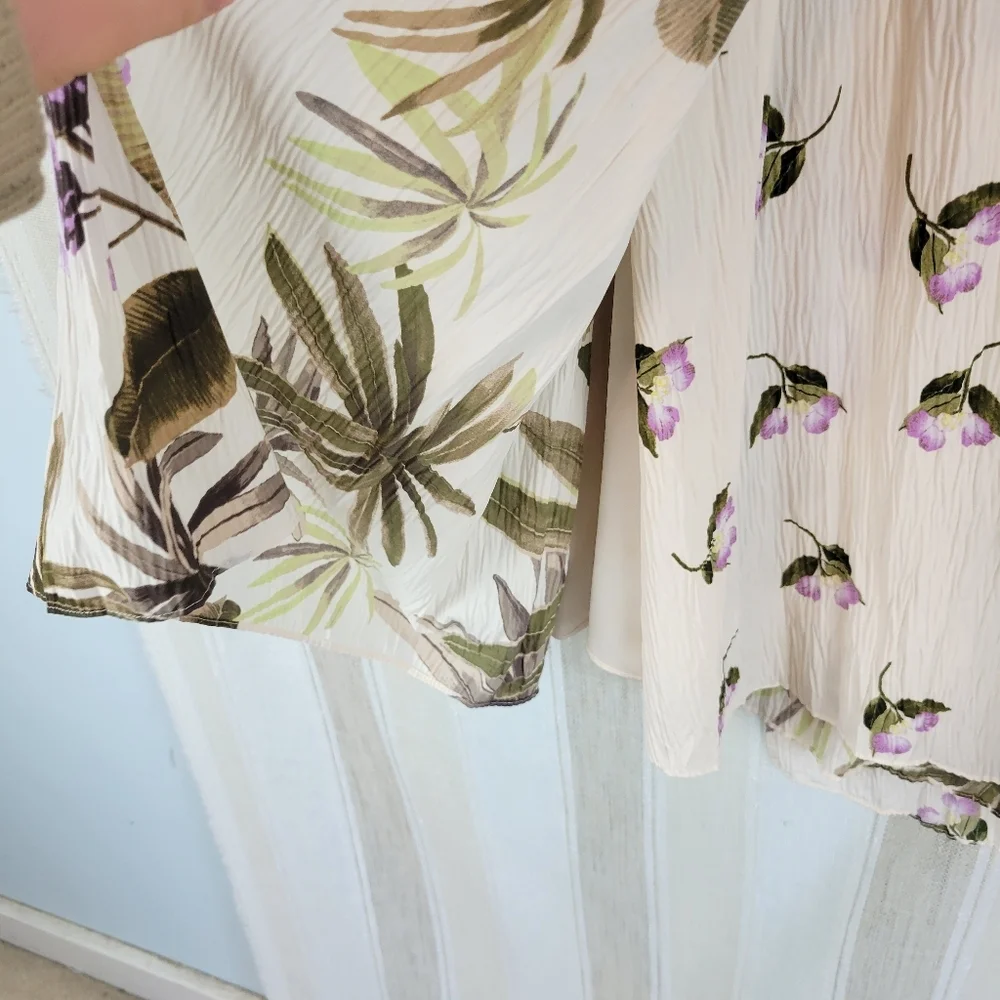 Vince Tropical Garden‎ Satin Skirt in Pale Alder Size 10
